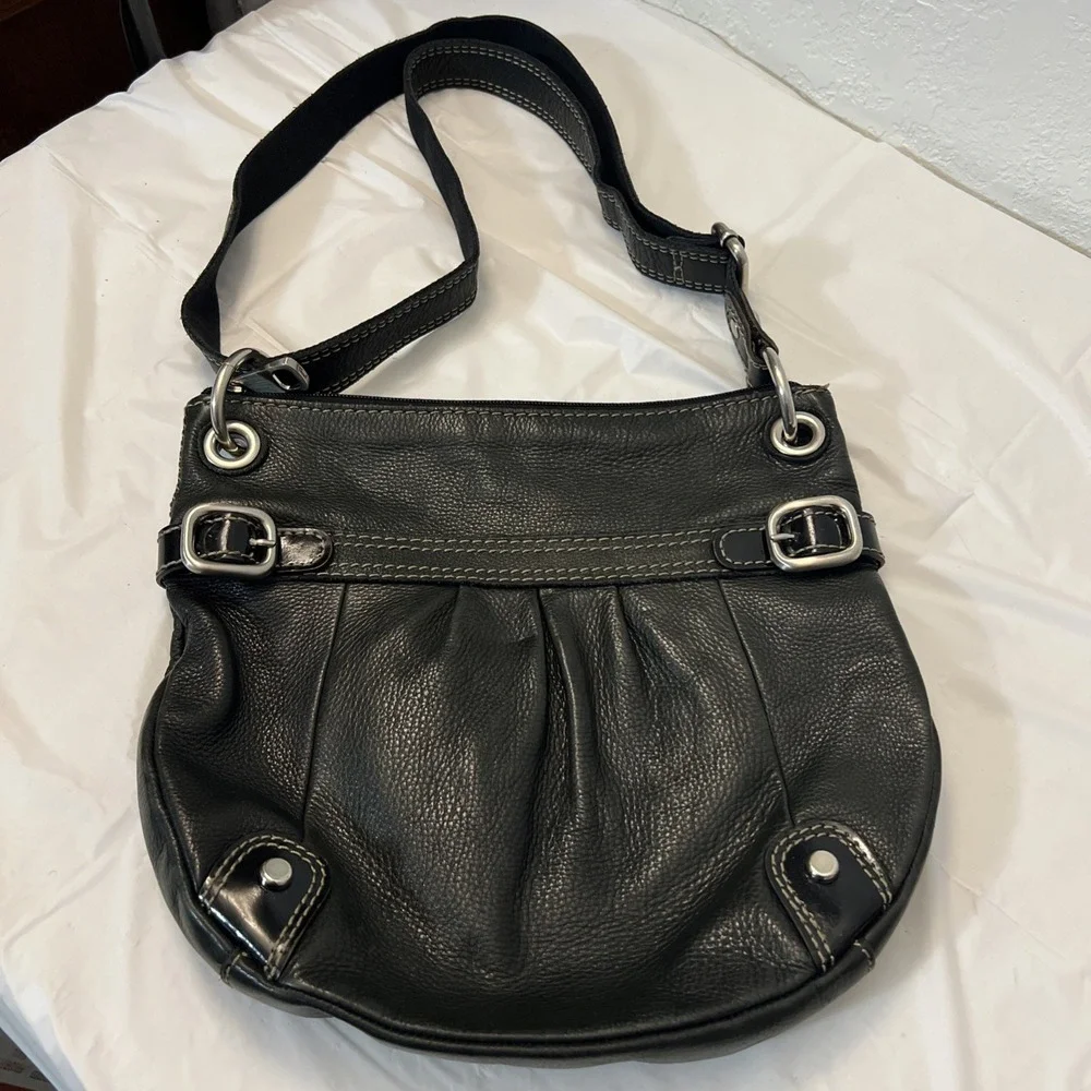 Fossil Hobo Pebbled Crossbody Shoulder Bag Purse‎ Tote Black Leather 12 X 11 X 2